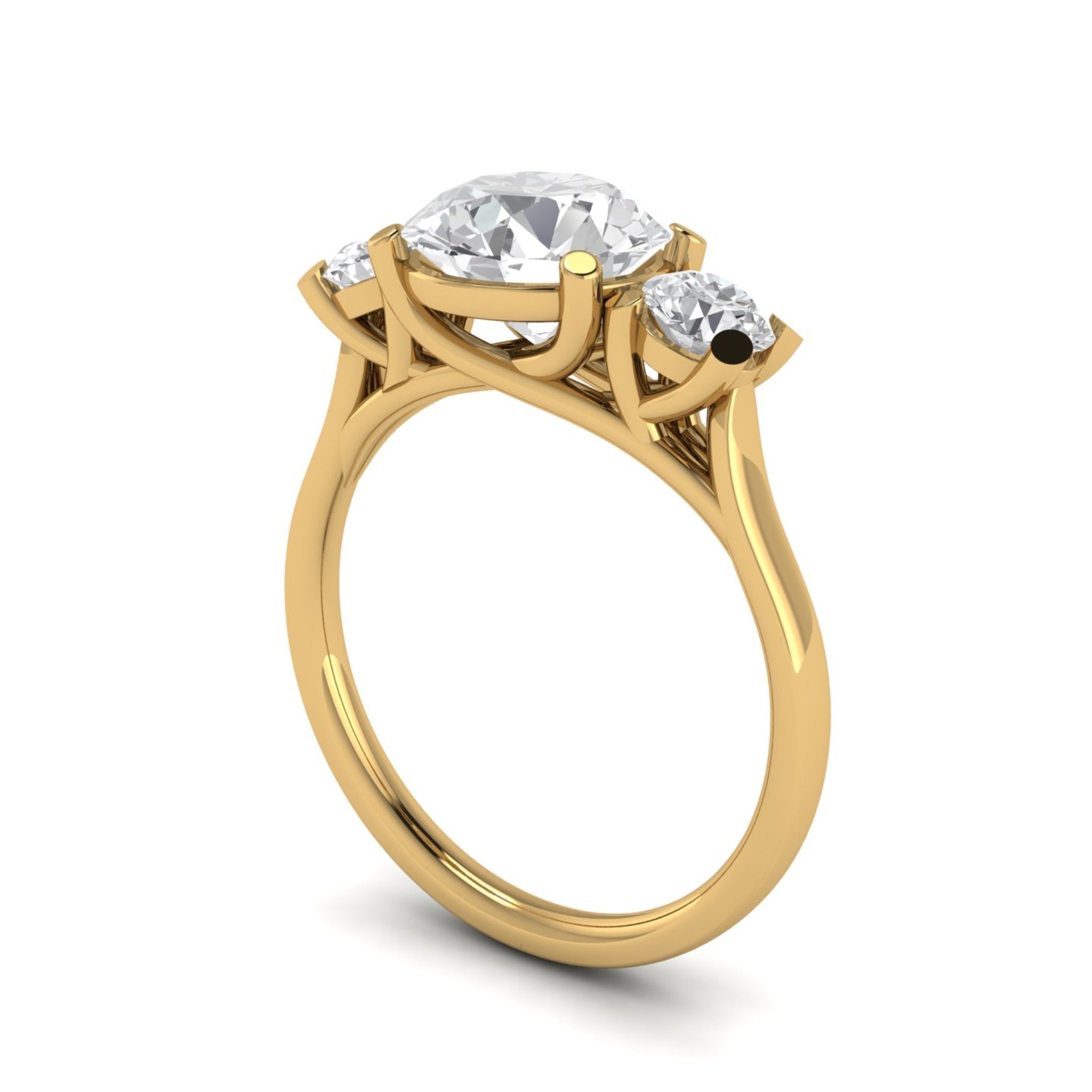 Anillo de compromiso tres piedras redondo