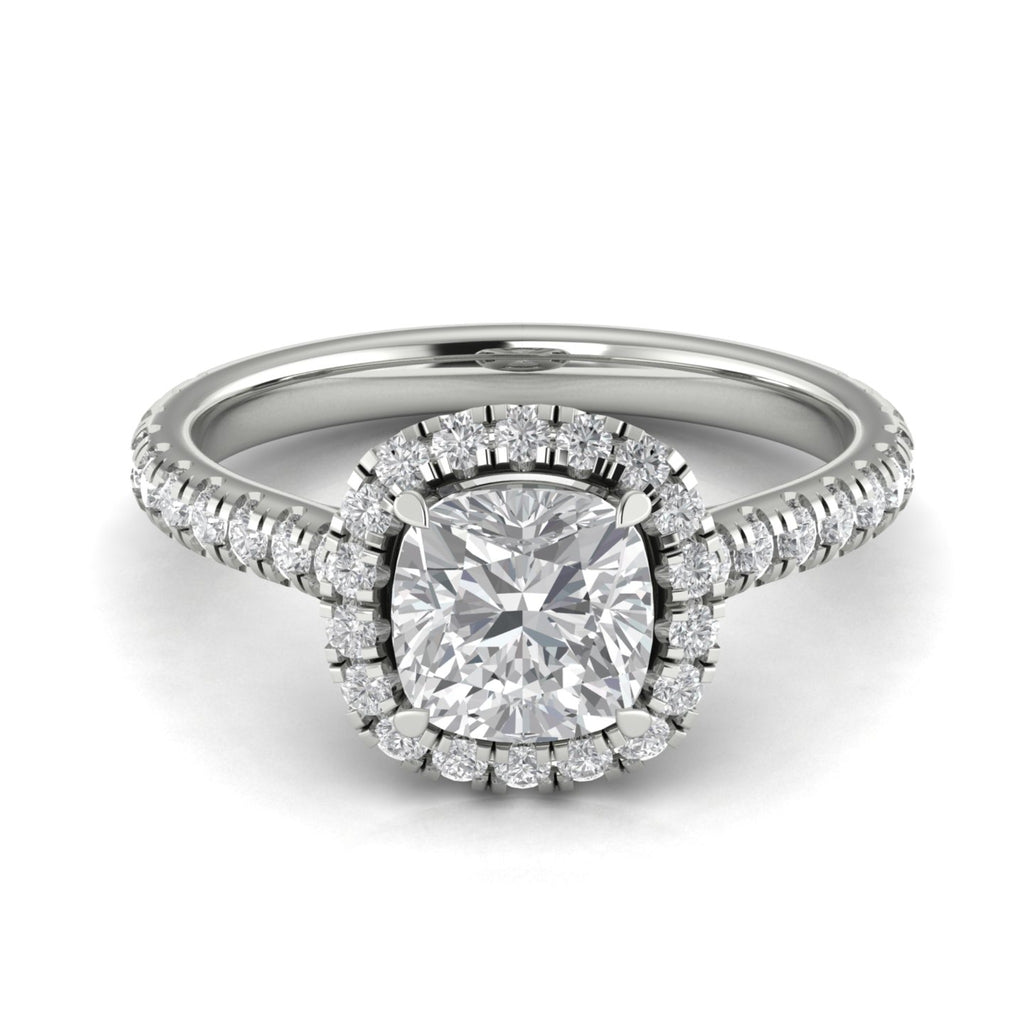 Anillo de compromiso halo cushion