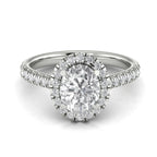 Anillo de compromiso halo oval