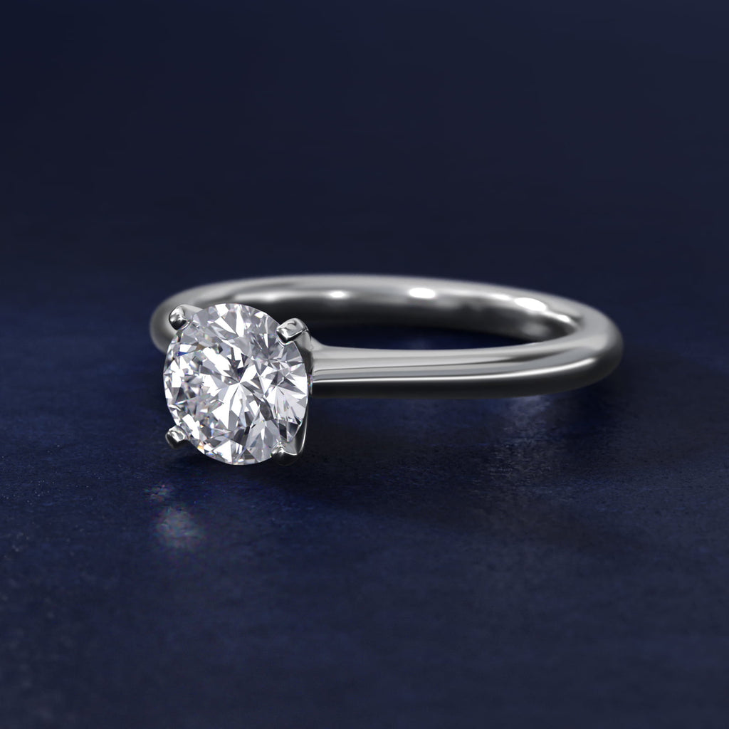 Anillo de compromiso solitario