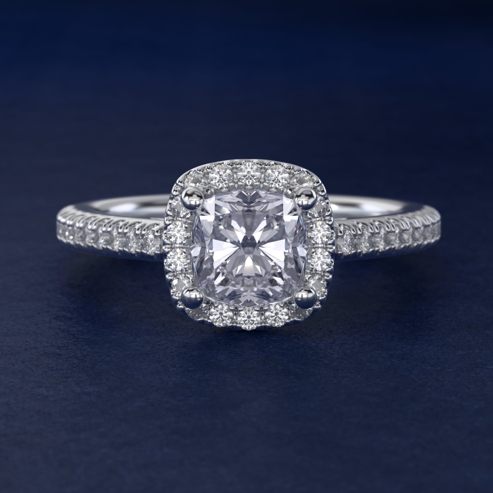 Anillo de compromiso halo cushion