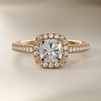 Anillo de compromiso halo cushion