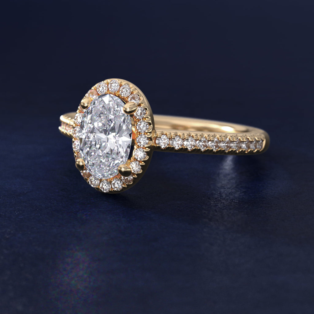 Anillo de compromiso halo oval