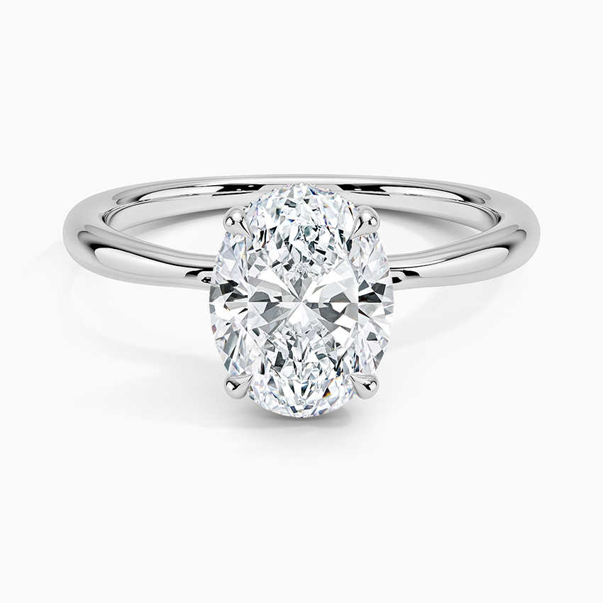 Anillo de compromiso solitario oval