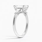 Anillo de compromiso esmeralda tres piedras Fiorella