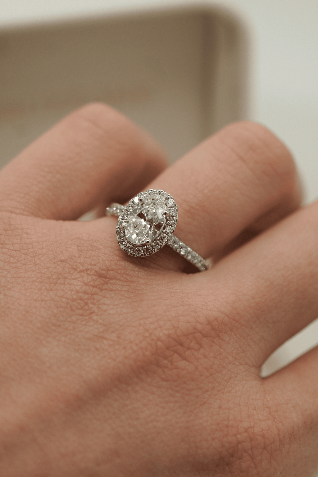 Anillo Halo oval
