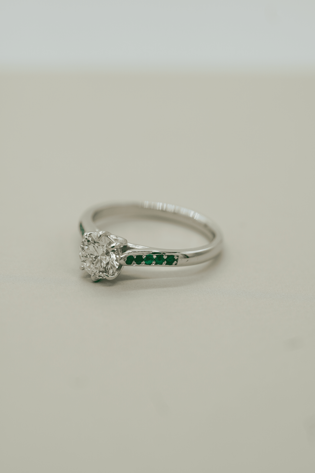 Diamante y esmeraldas