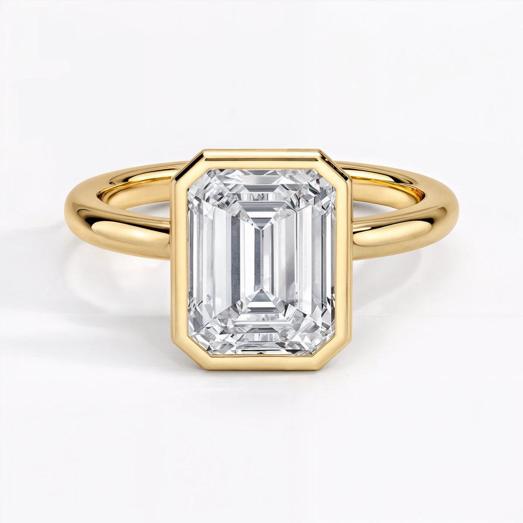 Anillo de compromiso solitario corte esmeralda bezel