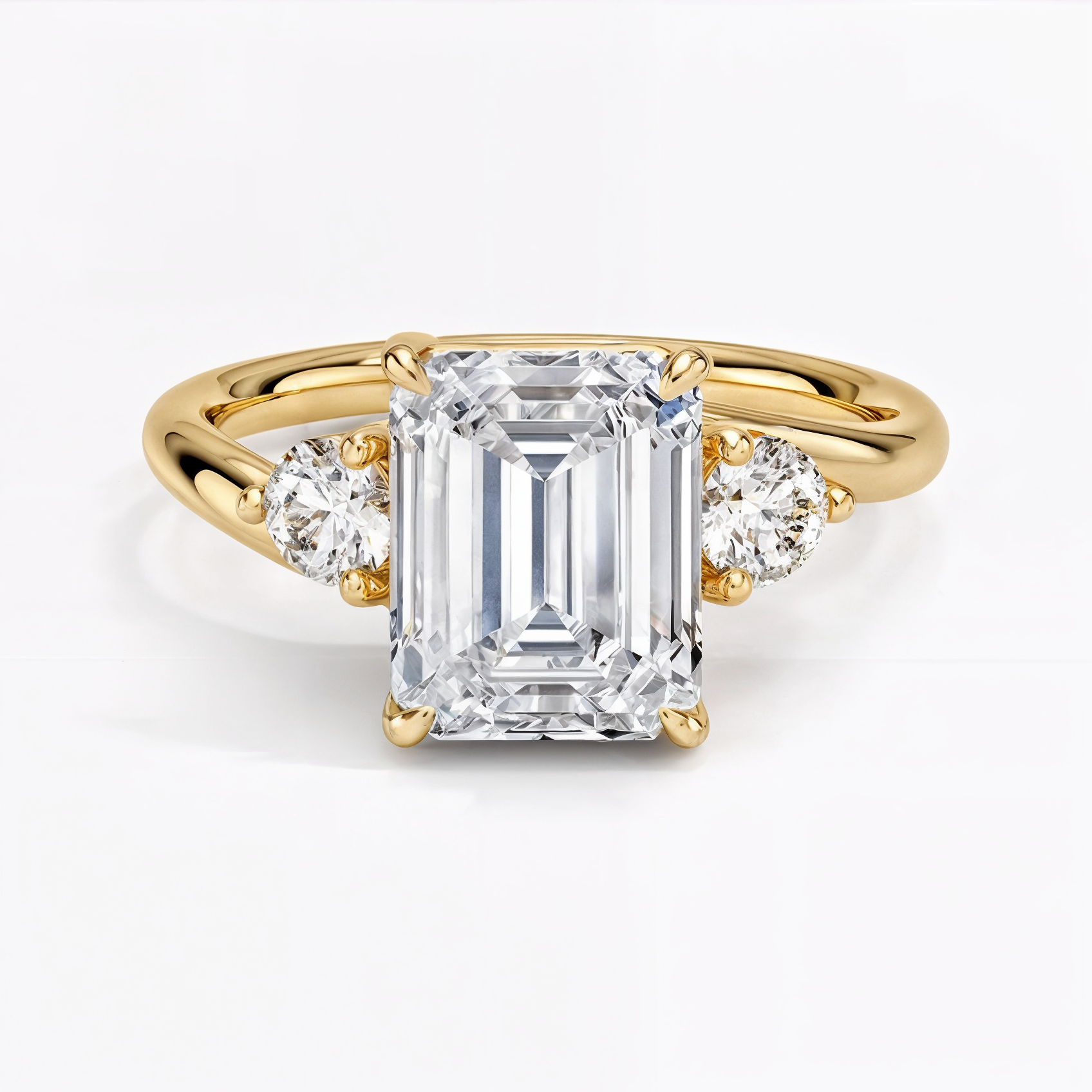 Anillo de compromiso esmeralda Fiorella