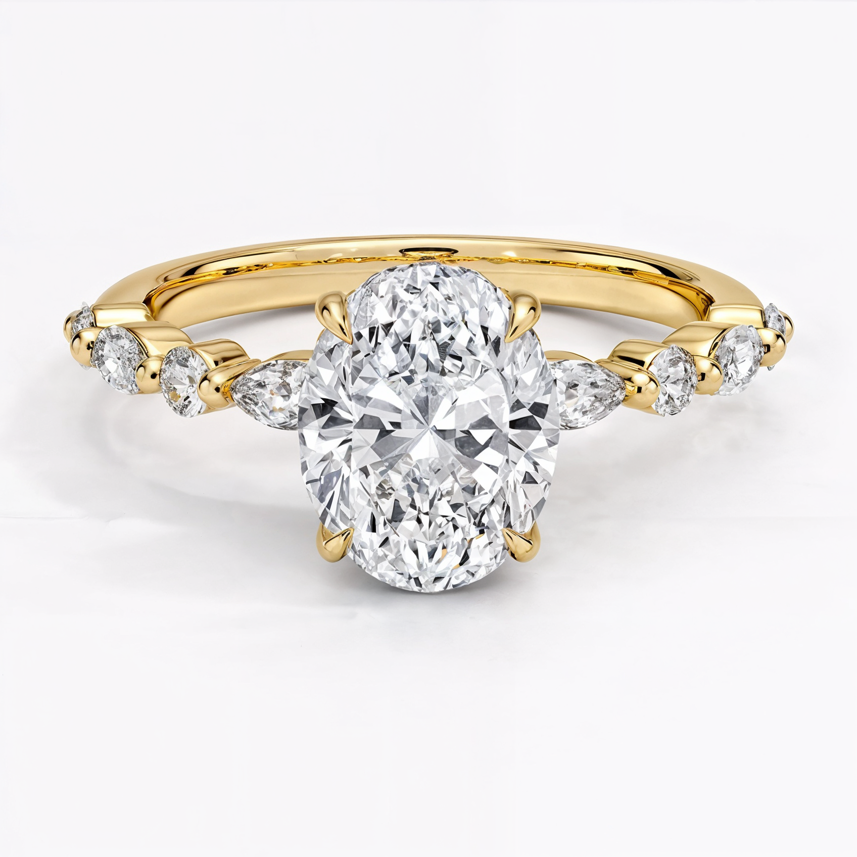 Anillo de compromiso oval