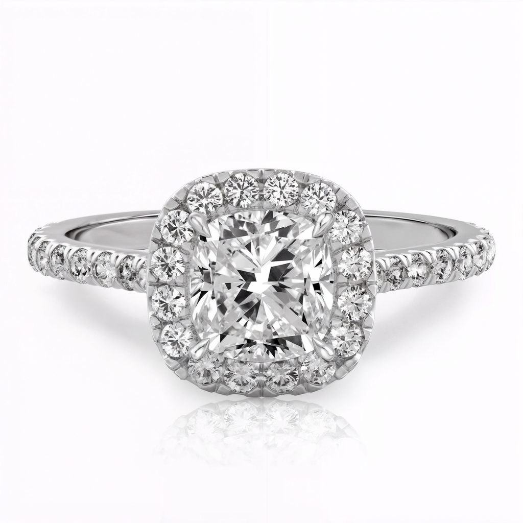 Anillo de compromiso halo redondo pave